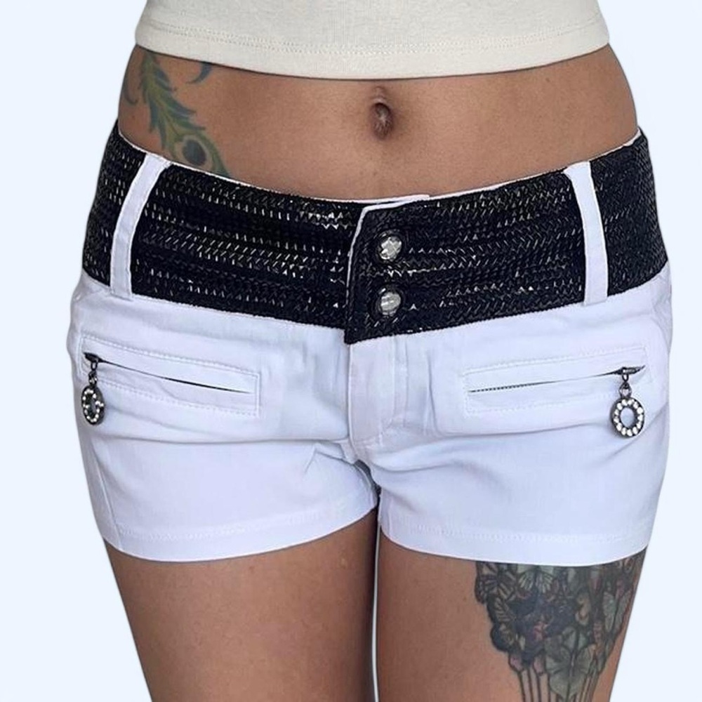 Lydia Y2K White & Black Low-Waist Shorts 🖤🤍